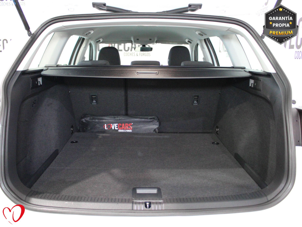 VOLKSWAGEN GOLF VARIANT 1.6 TDI VARIANT LAST EDITION 115 de segunda mano