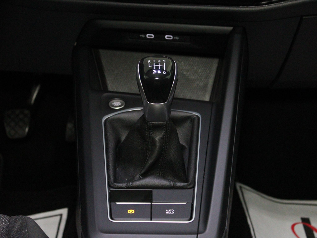 VOLKSWAGEN GOLF VARIANT 2.0 TDI LIFE 6 VEL 115 de segunda mano