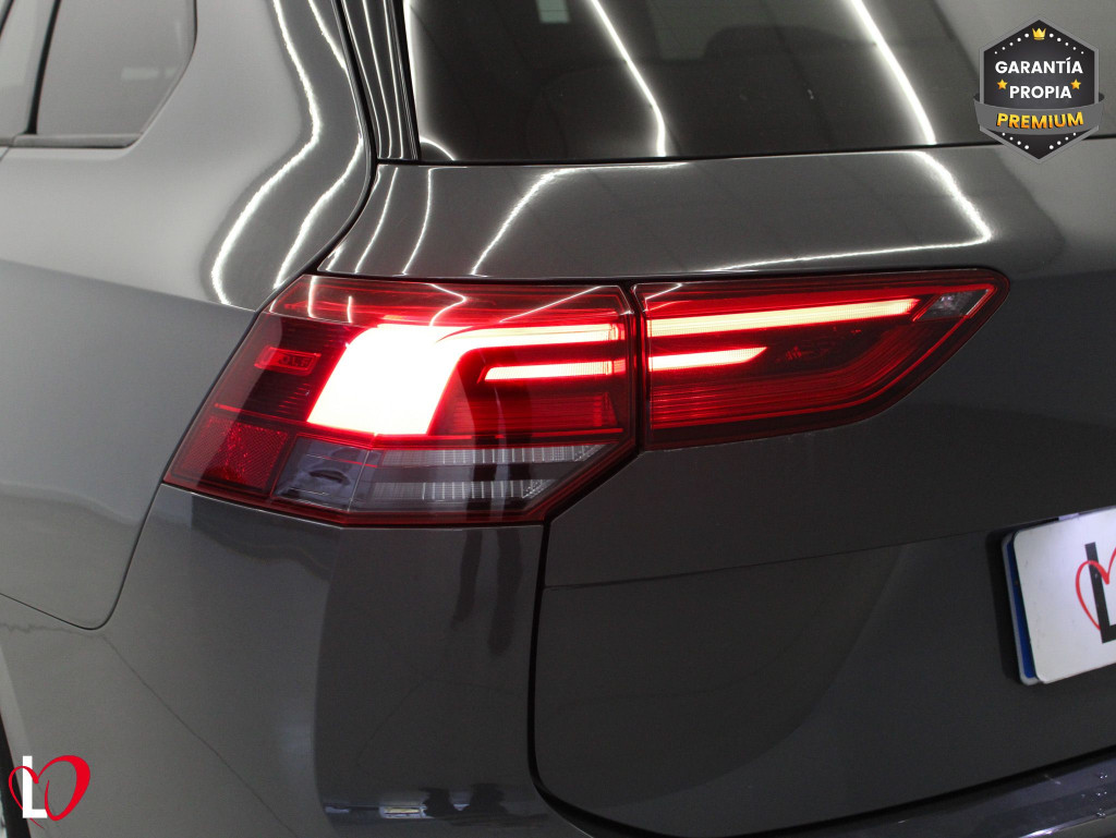 VOLKSWAGEN GOLF VARIANT 2.0 TDI LIFE 6 VEL 115 de segunda mano