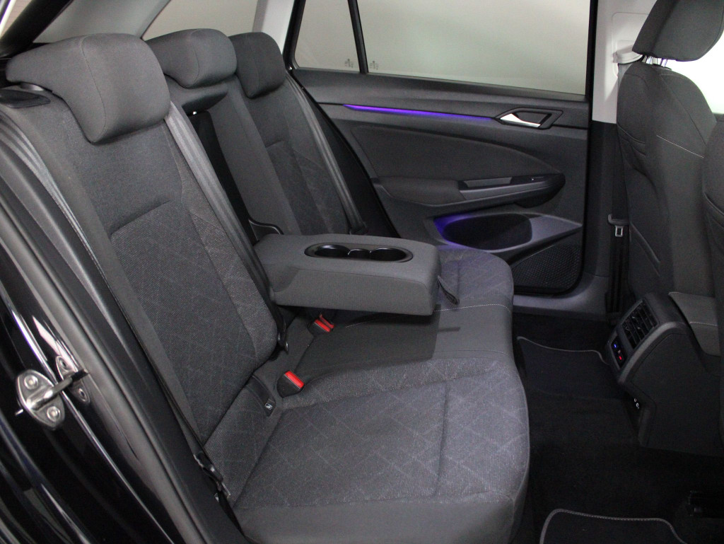 VOLKSWAGEN GOLF VARIANT 2.0 TDI LIFE 6 VEL 115 de segunda mano