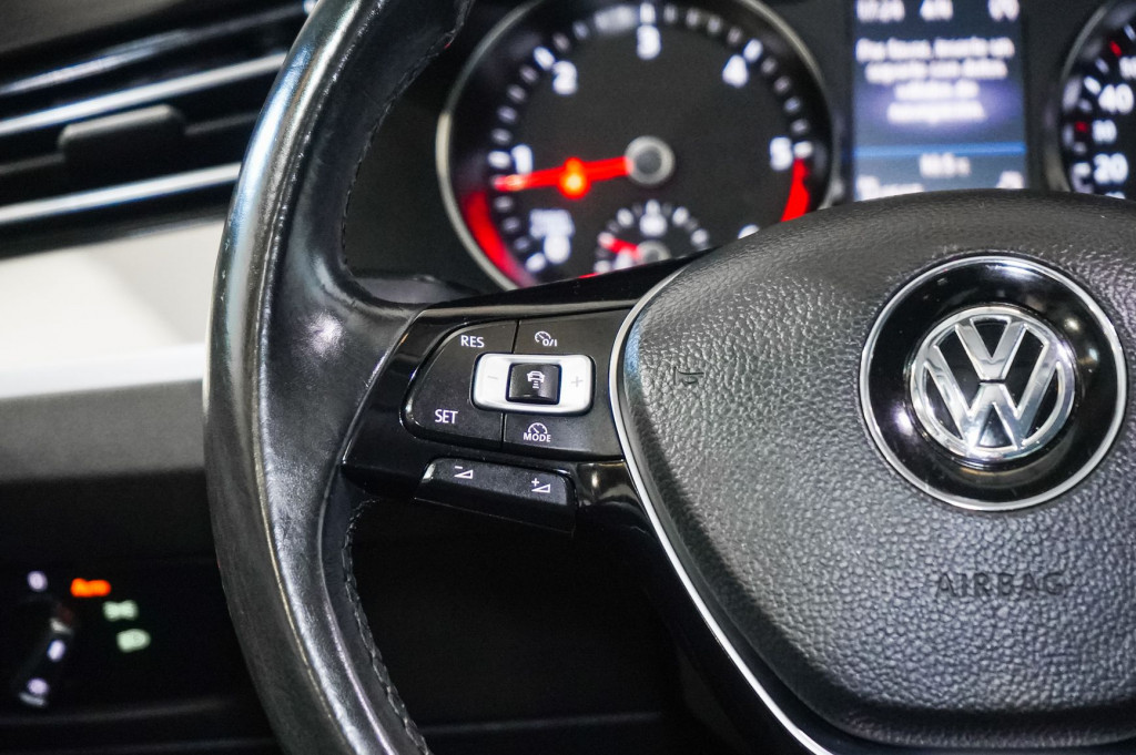 VOLKSWAGEN PASSAT 2.0 TDI ADVANCE 150 de segunda mano