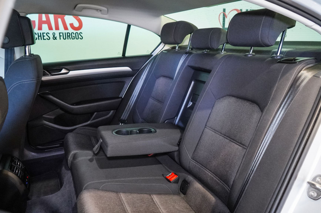 VOLKSWAGEN PASSAT 2.0 TDI ADVANCE 150 de segunda mano