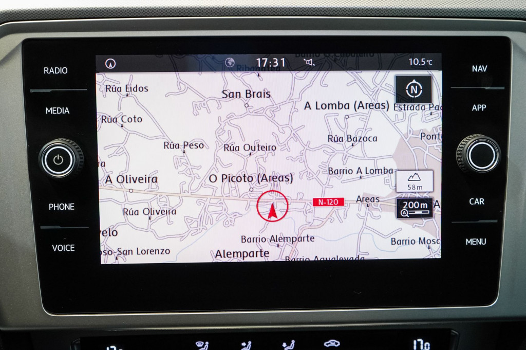 VOLKSWAGEN PASSAT 2.0 TDI ADVANCE 150 de segunda mano