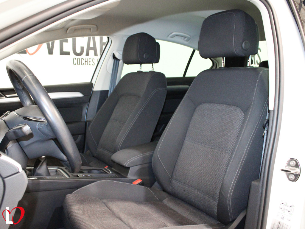 VOLKSWAGEN PASSAT 2.0 TDI ADVANCE BMT 150 de segunda mano