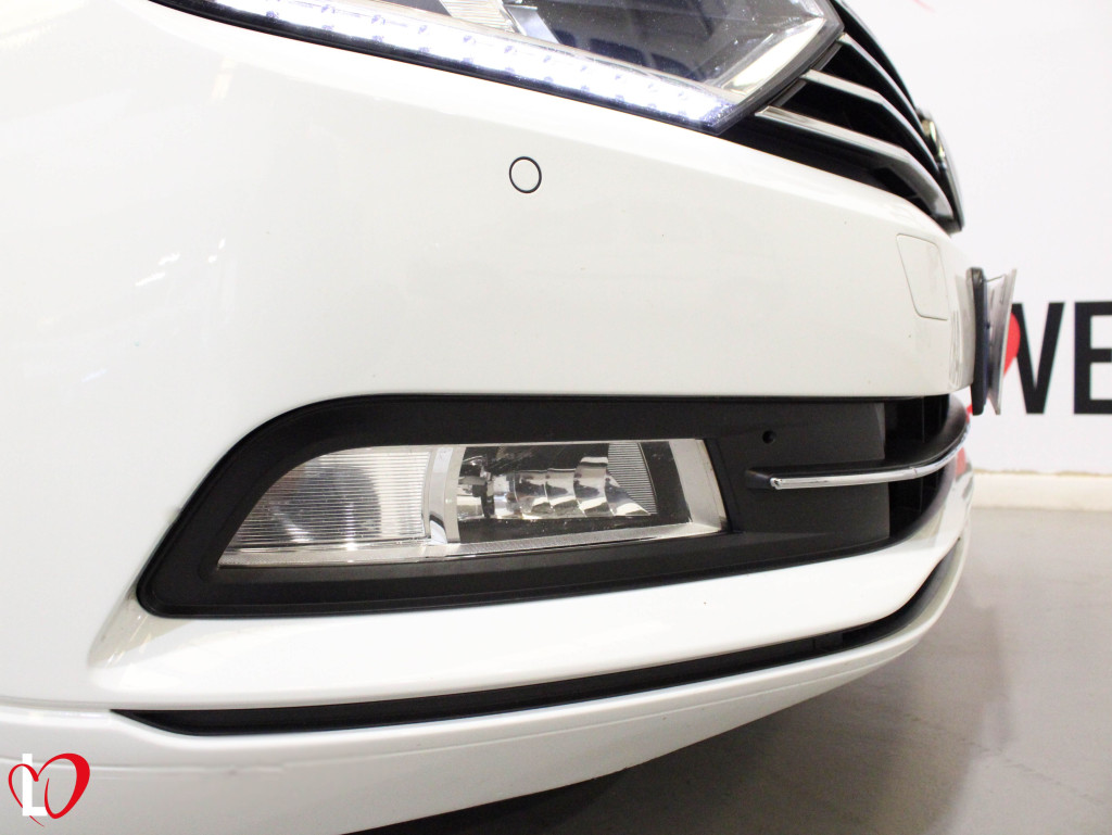 VOLKSWAGEN PASSAT 2.0 TDI ADVANCE BMT 150 de segunda mano