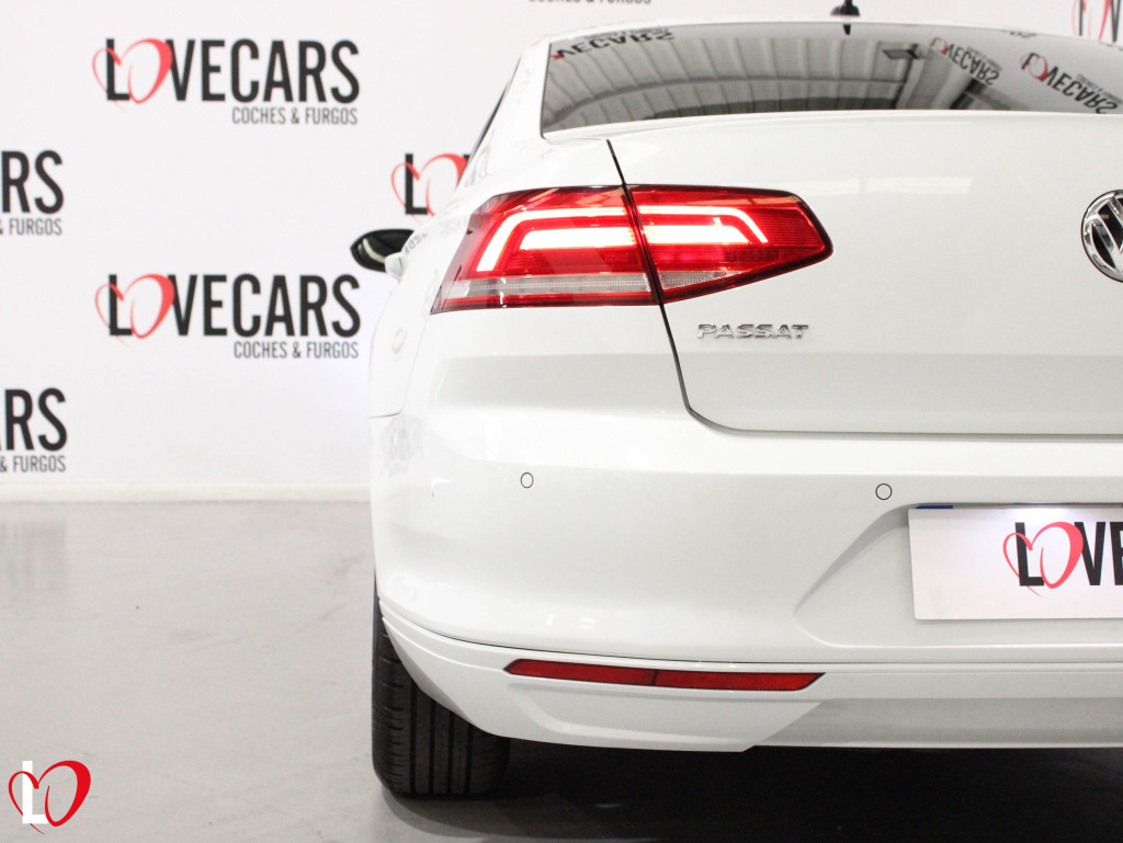 VOLKSWAGEN PASSAT 2.0 TDI ADVANCE BMT 150 de segunda mano