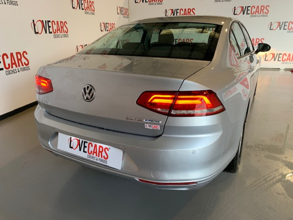 VOLKSWAGEN PASSAT 2.0 TDI BMT EDITION 150CV  de segunda mano