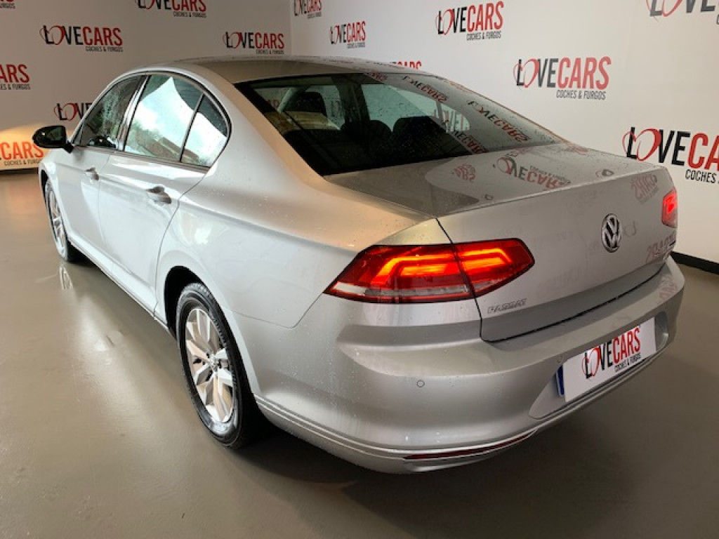 VOLKSWAGEN PASSAT 2.0 TDI BMT EDITION 150CV  de segunda mano