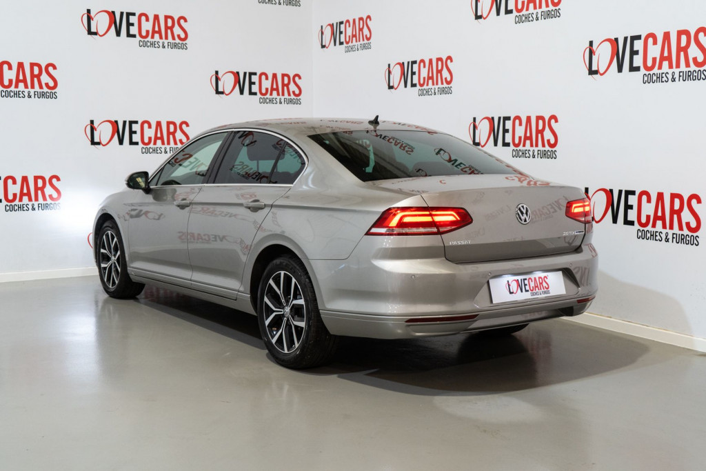 VOLKSWAGEN PASSAT 2.0 TDI DSG ADVANCE BMT 150 de segunda mano