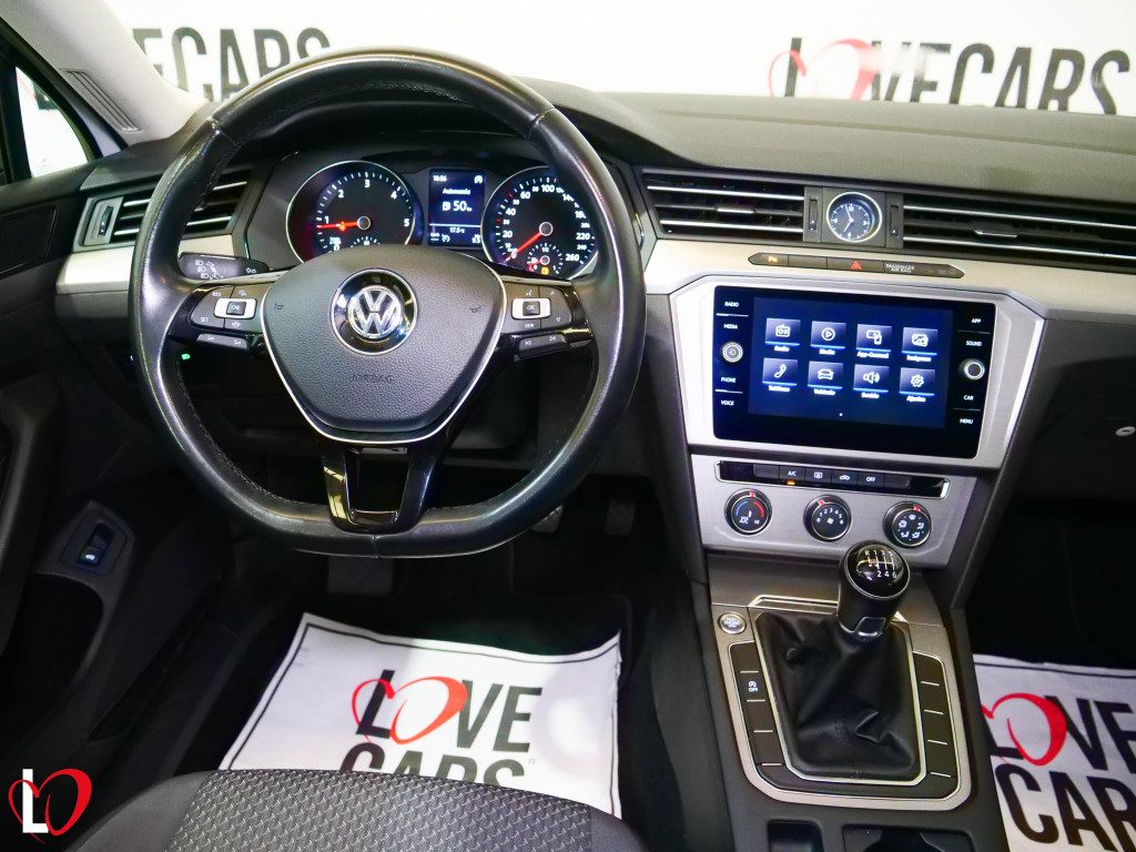 VOLKSWAGEN PASSAT 2.0 TDI EDITION 6 VEL 150 de segunda mano