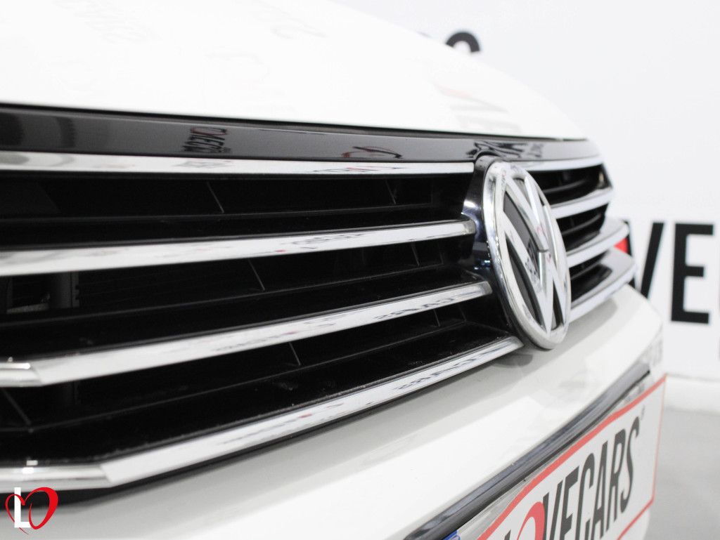 VOLKSWAGEN PASSAT 2.0 TDI EDITION 6 VEL 150 de segunda mano
