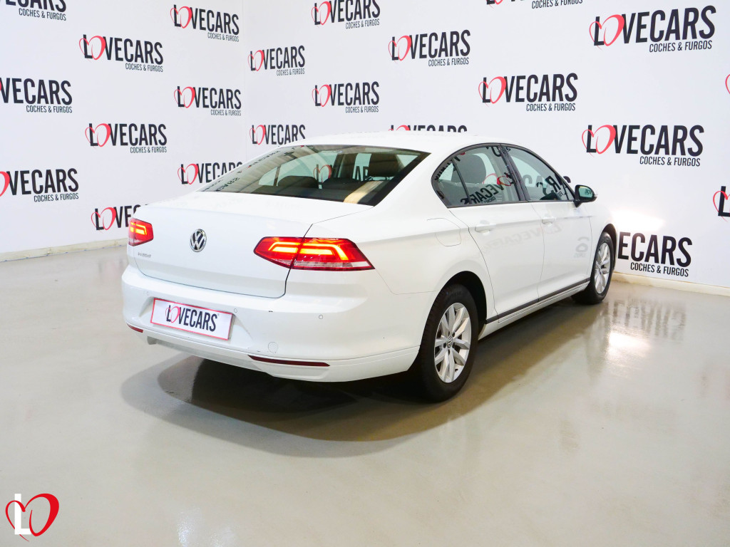 VOLKSWAGEN PASSAT 2.0 TDI EDITION 6 VEL 150 de segunda mano