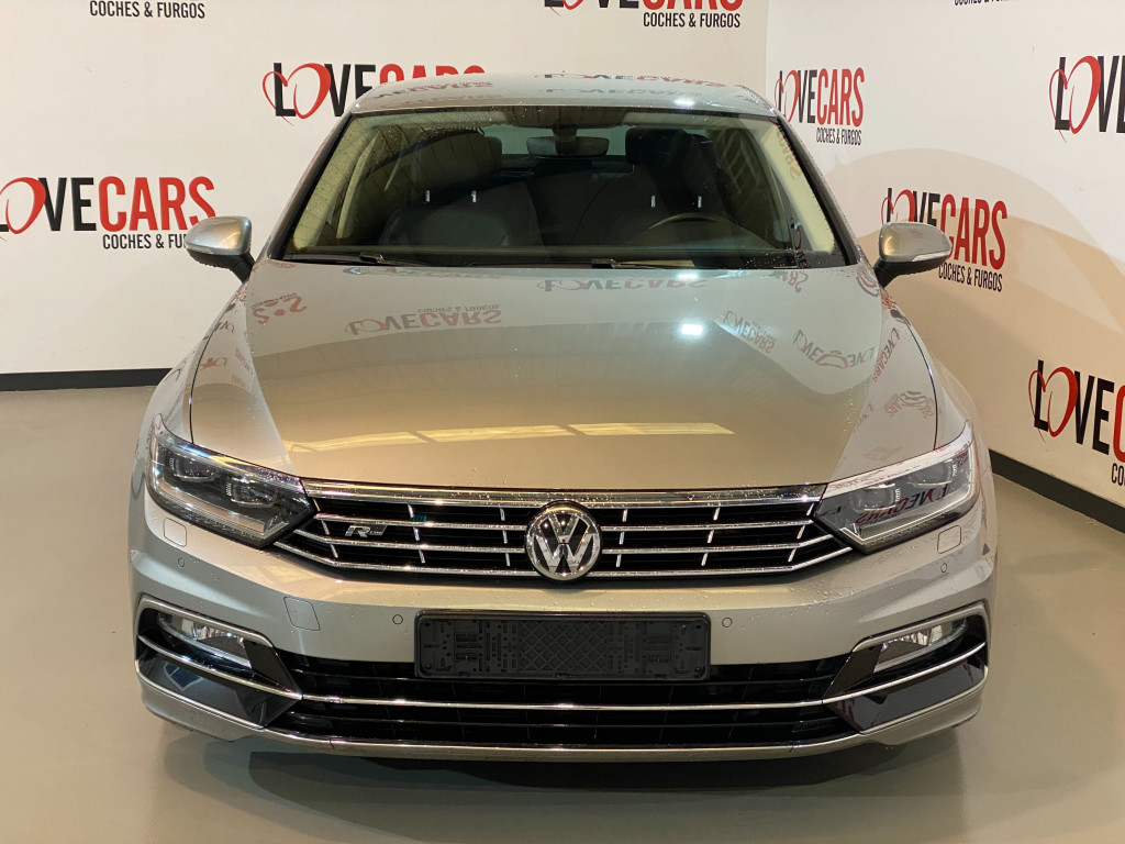 VOLKSWAGEN PASSAT 2.0 TDI  R LINE de segunda mano