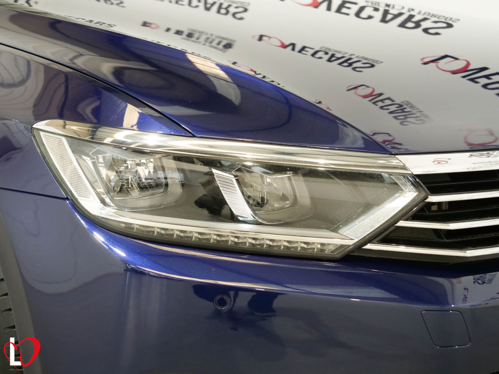 VOLKSWAGEN PASSAT VARIANT 2.0 TDI ADVANCE 6 VEL 150 de segunda mano