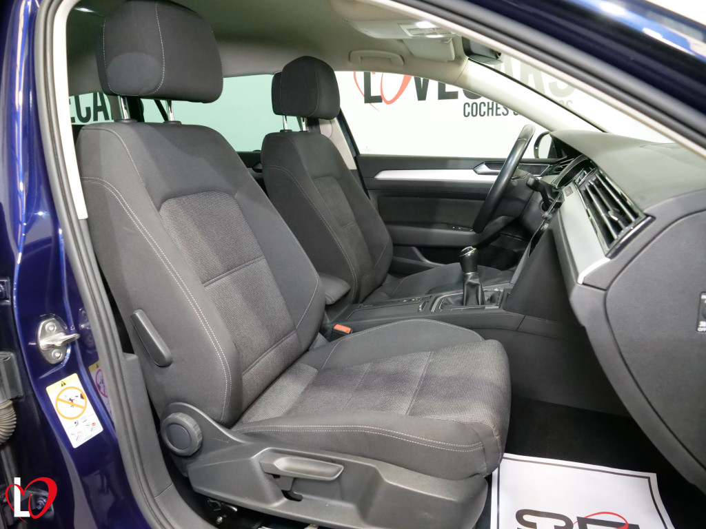 VOLKSWAGEN PASSAT VARIANT 2.0 TDI ADVANCE 6 VEL 150 de segunda mano