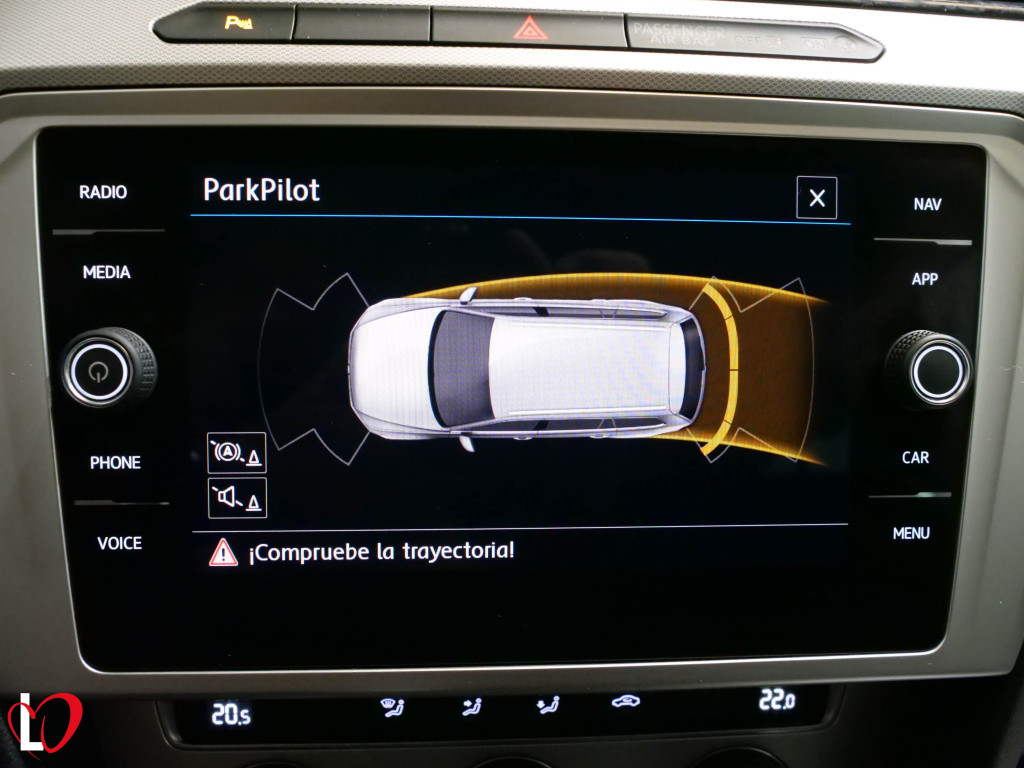 VOLKSWAGEN PASSAT VARIANT 2.0 TDI ADVANCE 6 VEL 150 de segunda mano