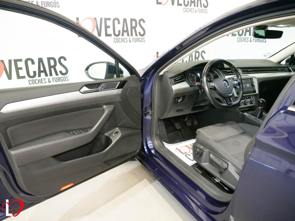 VOLKSWAGEN PASSAT VARIANT 2.0 TDI ADVANCE 6 VEL 150 de segunda mano