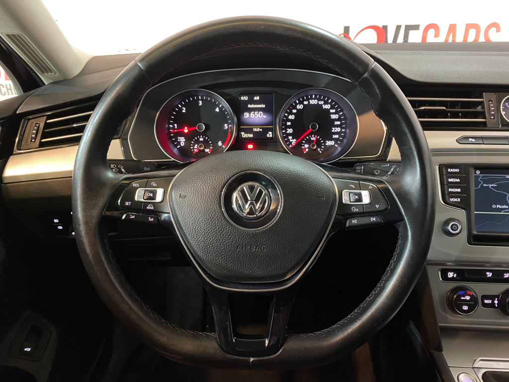 VOLKSWAGEN PASSAT VARIANT 2.0 TDI ADVANCE BMT 150 de segunda mano