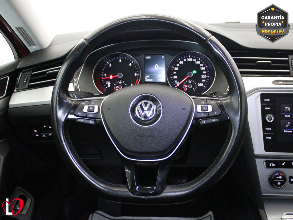 VOLKSWAGEN PASSAT VARIANT 2.0 TDI DSG-6 COMFORTLINE 150 de segunda mano