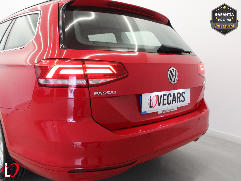 VOLKSWAGEN PASSAT VARIANT 2.0 TDI DSG-6 COMFORTLINE 150 de segunda mano