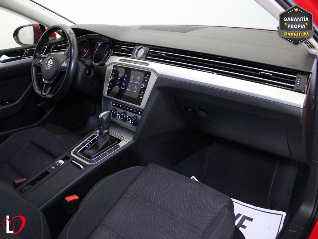 VOLKSWAGEN PASSAT VARIANT 2.0 TDI DSG-6 COMFORTLINE 150 de segunda mano