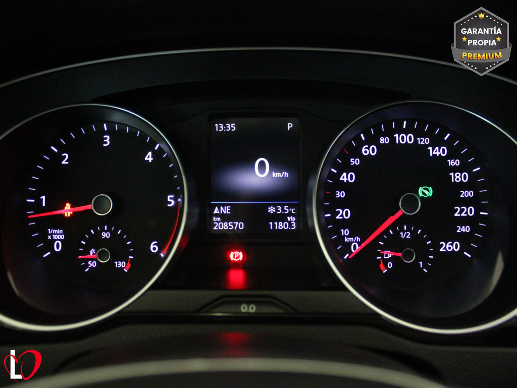 VOLKSWAGEN PASSAT VARIANT 2.0 TDI DSG-6 COMFORTLINE 150 de segunda mano