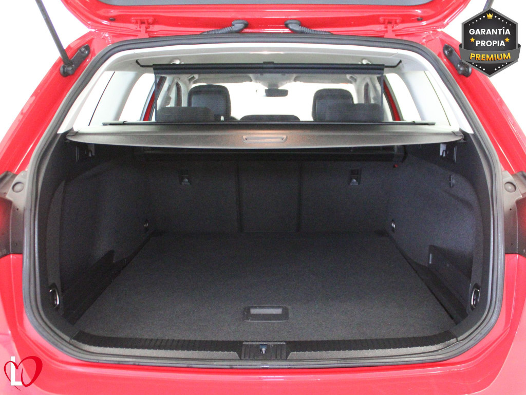 VOLKSWAGEN PASSAT VARIANT 2.0 TDI DSG-6 COMFORTLINE 150 de segunda mano