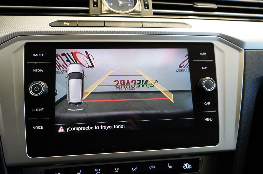 VOLKSWAGEN PASSAT VARIANT 2.0 TDI DSG-7 COMFORTLINE 150 de segunda mano
