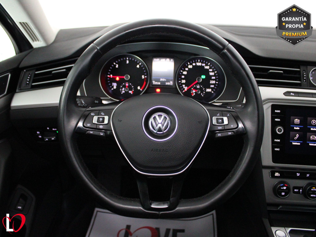 VOLKSWAGEN PASSAT VARIANT 2.0 TDI DSG ADVANCE 150 de segunda mano