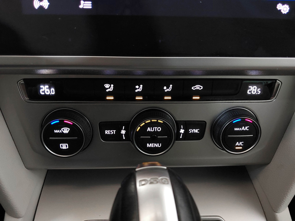 VOLKSWAGEN PASSAT VARIANT 2.0 TDI DSG ADVANCE 150 de segunda mano