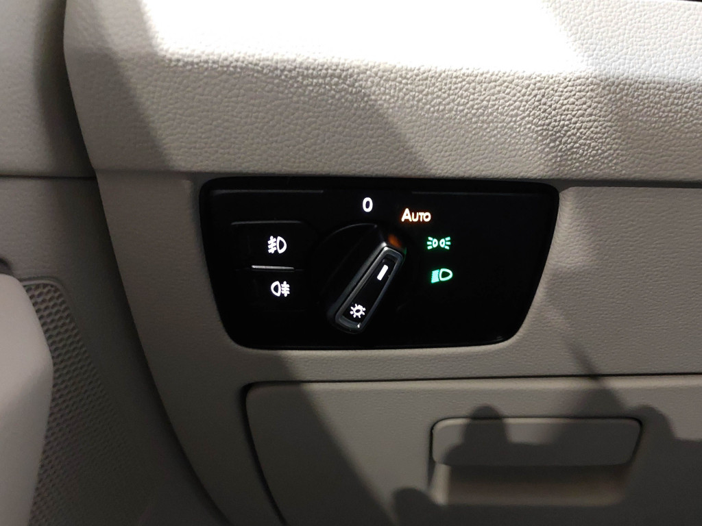 VOLKSWAGEN PASSAT VARIANT 2.0 TDI DSG ADVANCE 150 de segunda mano