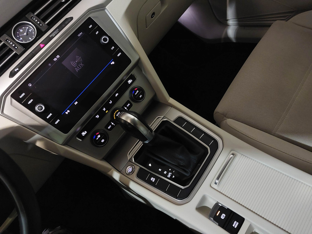 VOLKSWAGEN PASSAT VARIANT 2.0 TDI DSG ADVANCE 150 de segunda mano