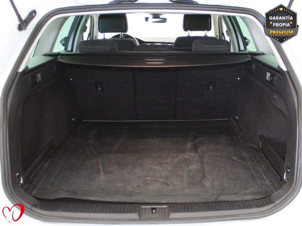 VOLKSWAGEN PASSAT VARIANT 2.0 TDI DSG EXECUTIVE 150 de segunda mano