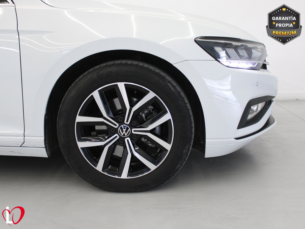 VOLKSWAGEN PASSAT VARIANT 2.0 TDI DSG EXECUTIVE 150 de segunda mano