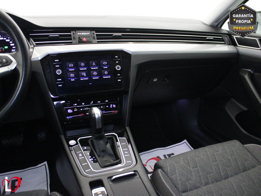 VOLKSWAGEN PASSAT VARIANT 2.0 TDI DSG EXECUTIVE 150 de segunda mano
