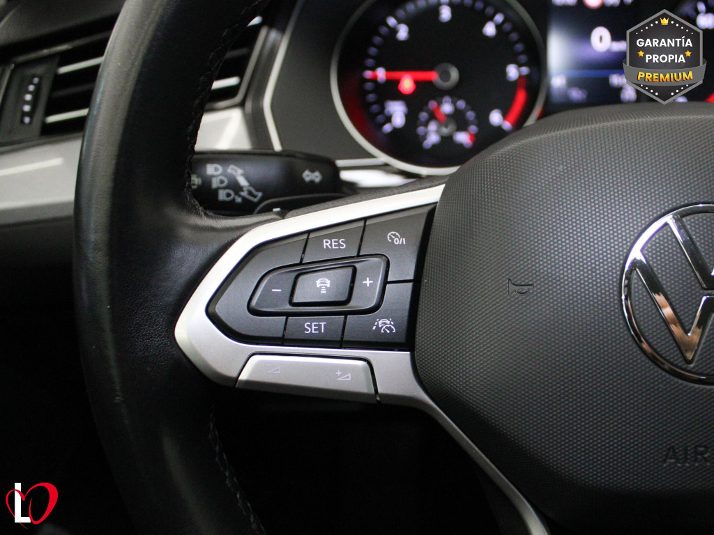 VOLKSWAGEN PASSAT VARIANT 2.0 TDI DSG EXECUTIVE 150 de segunda mano