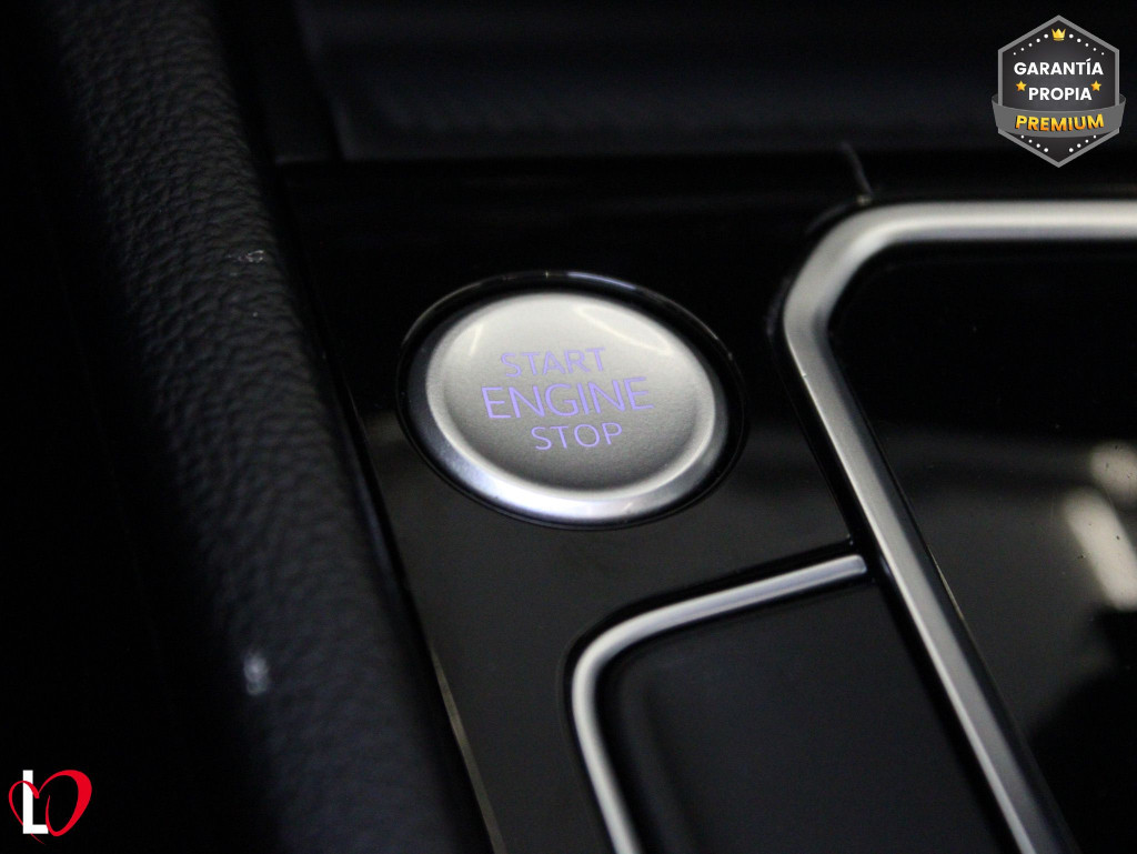 VOLKSWAGEN PASSAT VARIANT 2.0 TDI DSG EXECUTIVE + TECHO 150 de segunda mano
