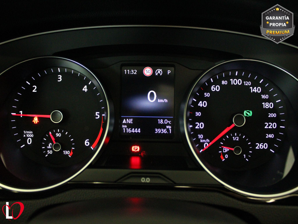 VOLKSWAGEN PASSAT VARIANT 2.0 TDI DSG EXECUTIVE + TECHO 150 de segunda mano