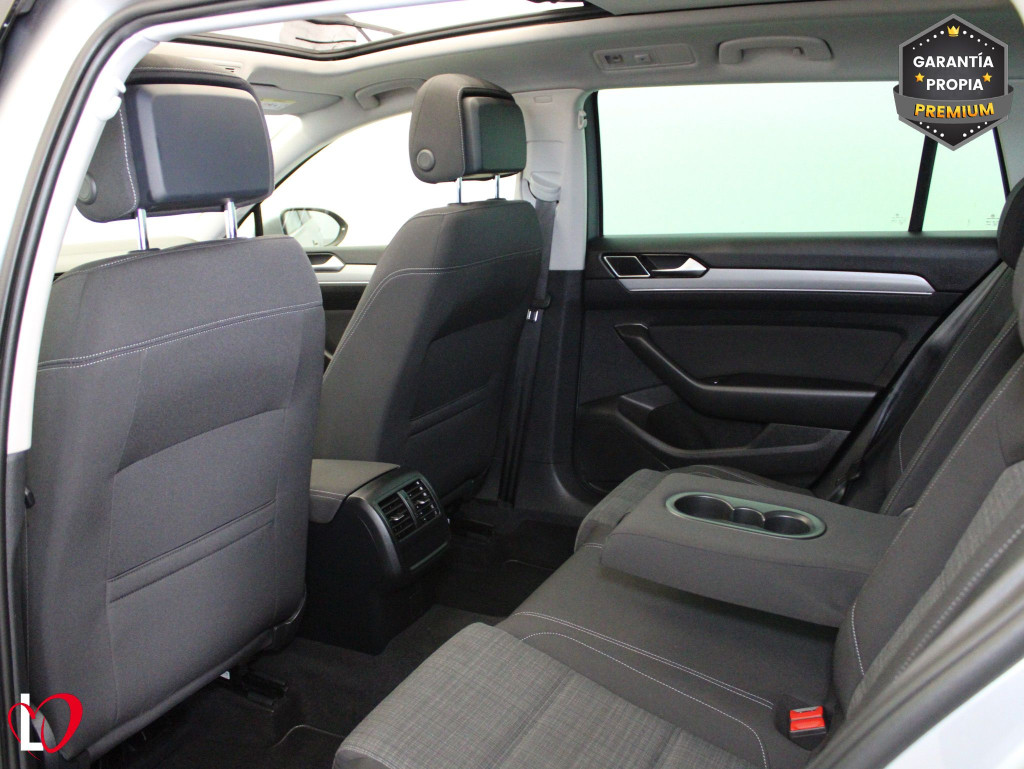 VOLKSWAGEN PASSAT VARIANT 2.0 TDI DSG EXECUTIVE + TECHO 150 de segunda mano