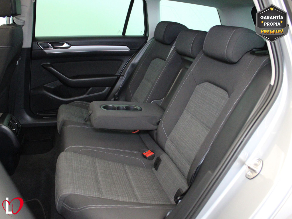 VOLKSWAGEN PASSAT VARIANT 2.0 TDI DSG EXECUTIVE + TECHO 150 de segunda mano