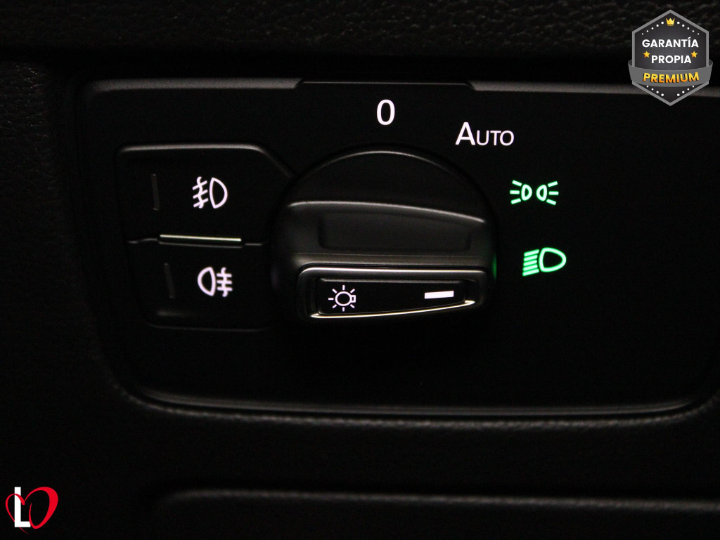 VOLKSWAGEN PASSAT VARIANT 2.0 TDI DSG EXECUTIVE + TECHO 150 de segunda mano