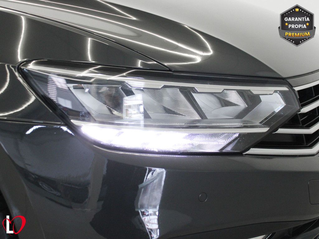 VOLKSWAGEN PASSAT VARIANT 2.0 TDI DSG7 EXECUTIVE 150 de segunda mano