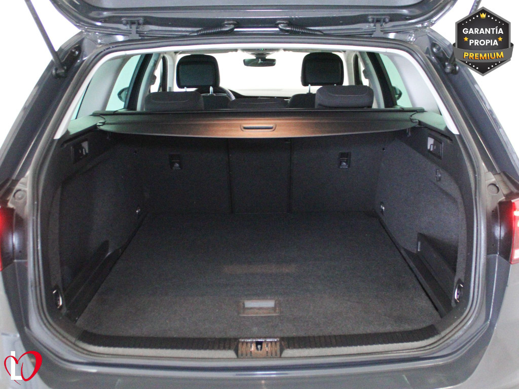 VOLKSWAGEN PASSAT VARIANT 2.0 TDI DSG7 EXECUTIVE 150 de segunda mano