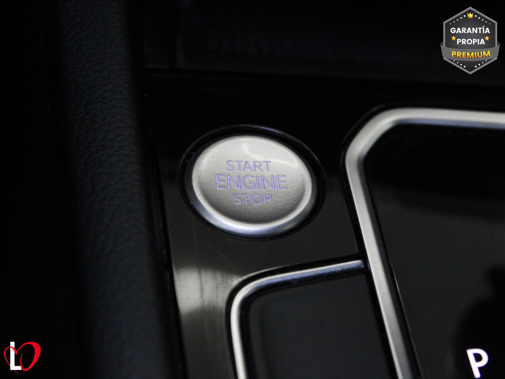 VOLKSWAGEN PASSAT VARIANT 2.0 TDI DSG7 EXECUTIVE 150 de segunda mano