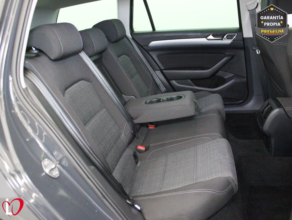 VOLKSWAGEN PASSAT VARIANT 2.0 TDI DSG7 EXECUTIVE 150 de segunda mano