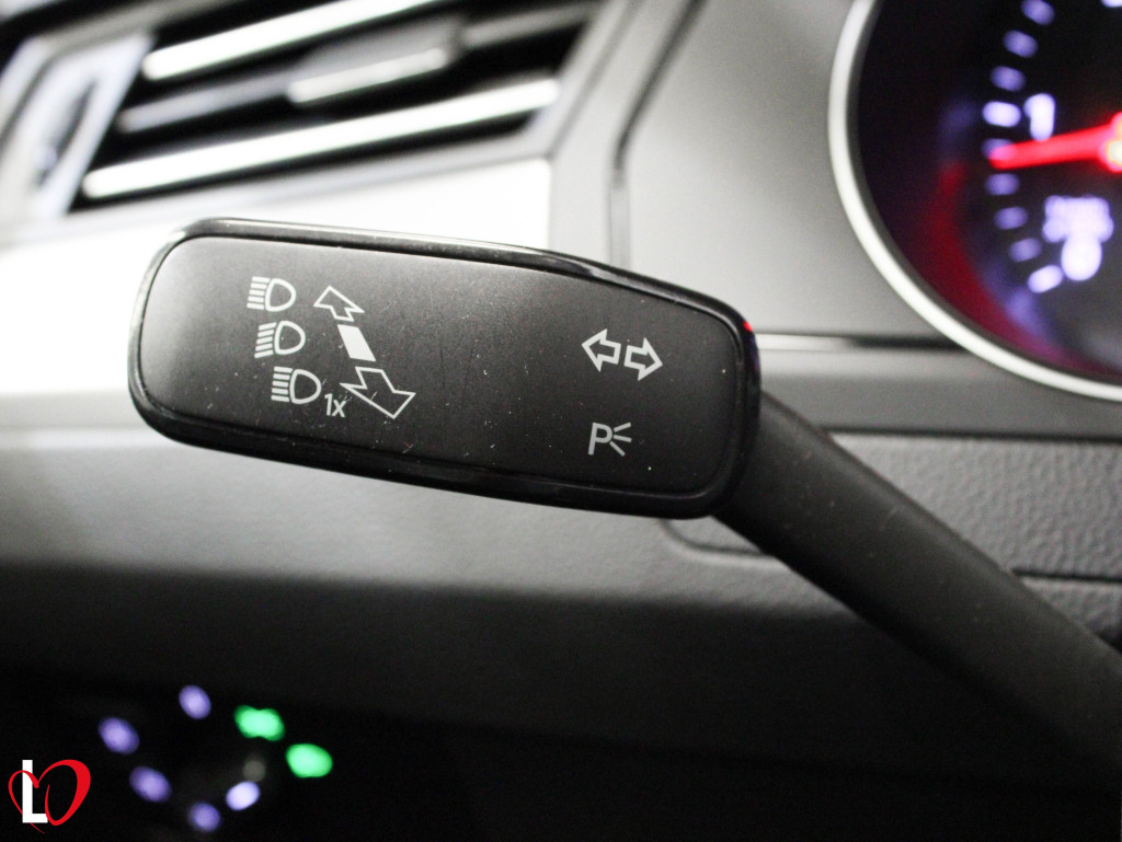 VOLKSWAGEN PASSAT VARIANT 2.0 TDI EDITION 150 de segunda mano