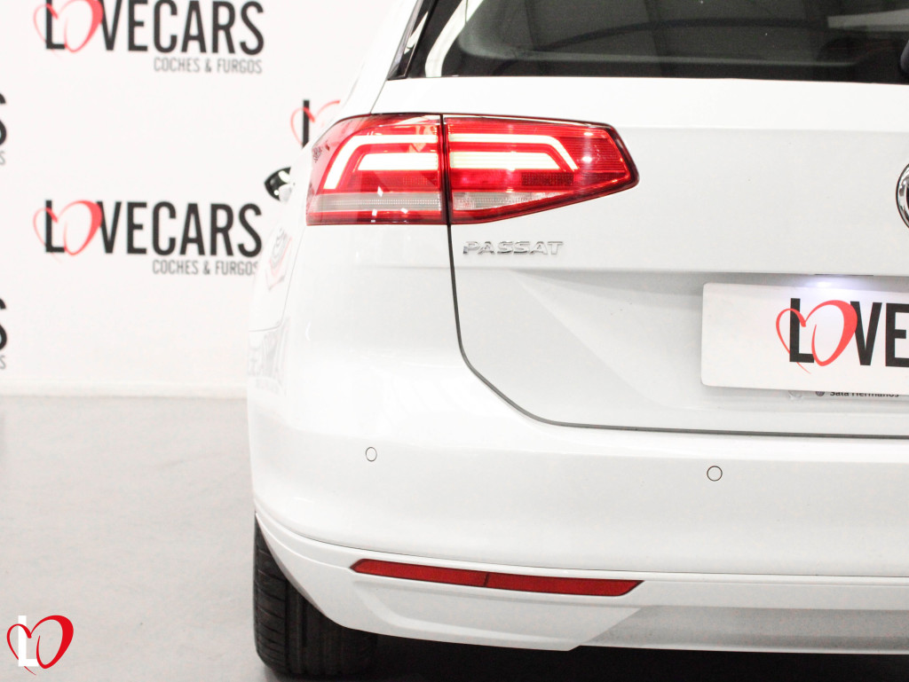 VOLKSWAGEN PASSAT VARIANT 2.0 TDI EDITION 150 de segunda mano