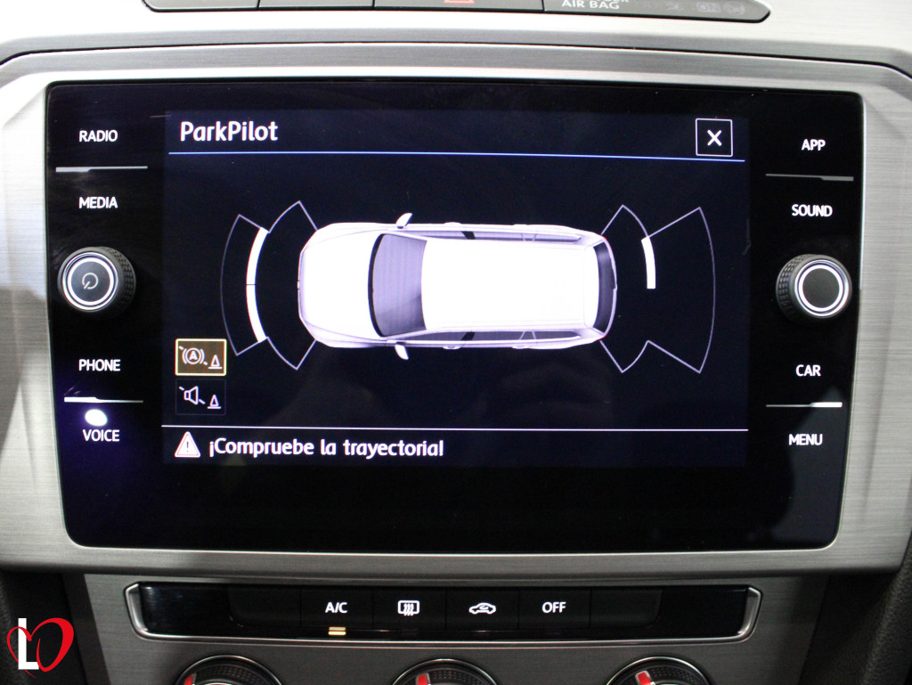VOLKSWAGEN PASSAT VARIANT 2.0 TDI EDITION 150 de segunda mano