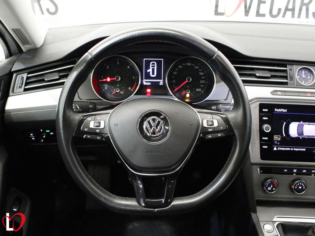 VOLKSWAGEN PASSAT VARIANT 2.0 TDI EDITION 150 de segunda mano