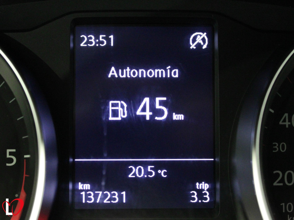 VOLKSWAGEN PASSAT VARIANT 2.0 TDI EDITION 150 de segunda mano